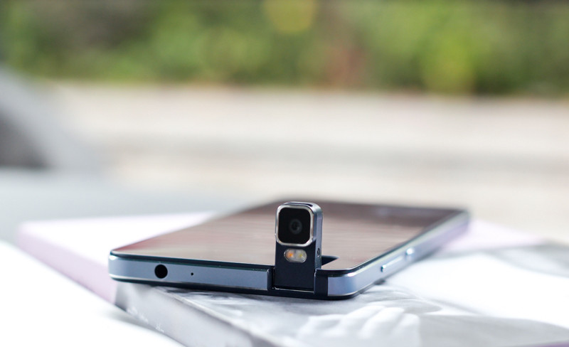 小米看过来，我所有的向往是那一抹海岛蓝