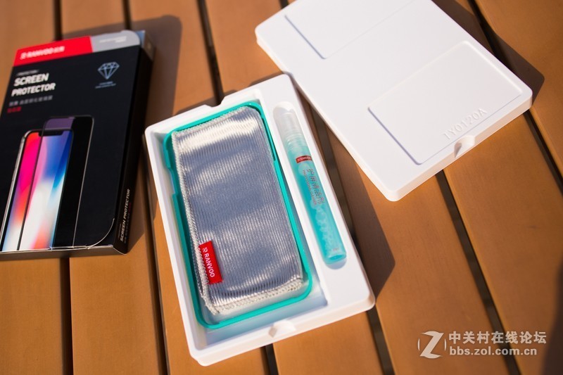 iPhone XS Max屏幕保护神器，锐舞曲面钢化玻璃膜使用体验