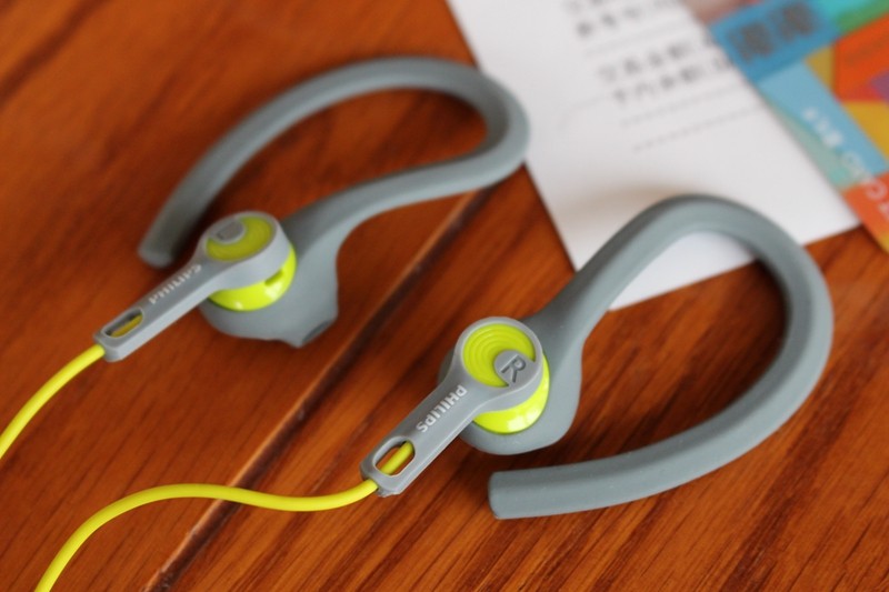 主要看气质--价值千元的飞利浦SHQ8300LF运动蓝牙耳机体验（有美女）