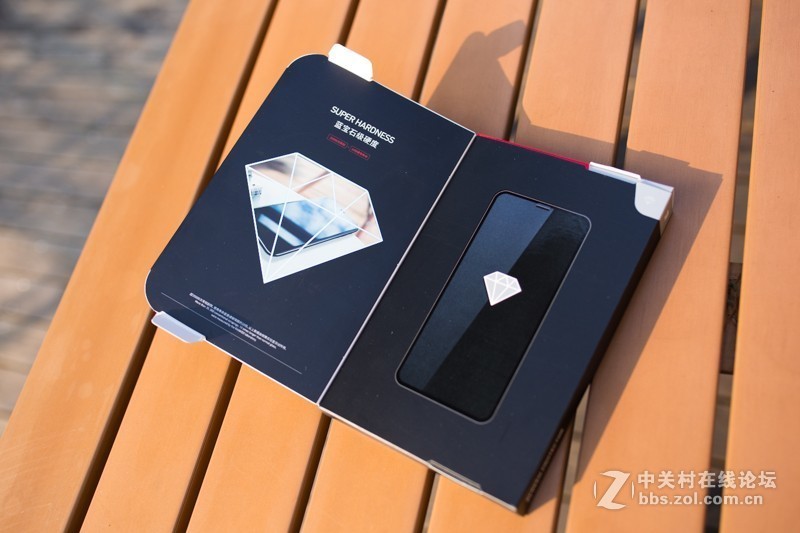 iPhone XS Max屏幕保护神器，锐舞曲面钢化玻璃膜使用体验