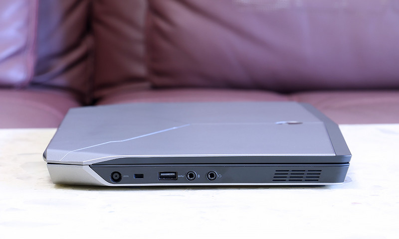 Duang一下就变强了，全新外星人Alienware 13游戏笔记本&外置显卡扩展坞深度评测！