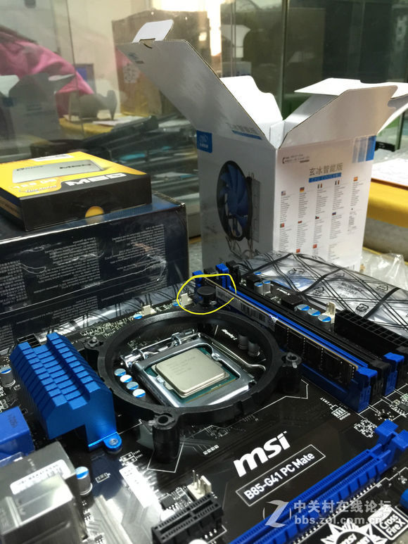 装机并不难，看妹子如何轻松装机。