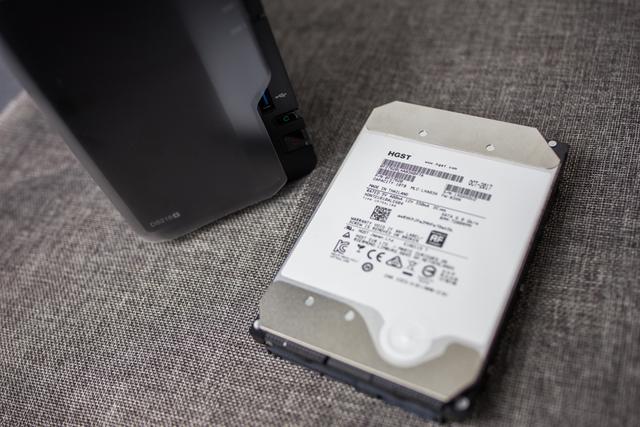 #超大容量 自由存储＃ 有容乃大！HGST 10TB NAS硬盘高速让你塞满欧美动作大片！