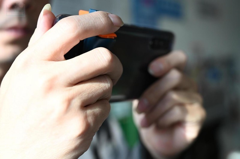 狭路相逢，沉稳敲击，北通J1手机按键体验