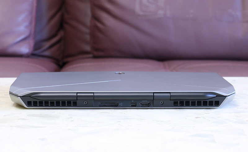 Duang一下就变强了，全新外星人Alienware 13游戏笔记本&外置显卡扩展坞深度评测！