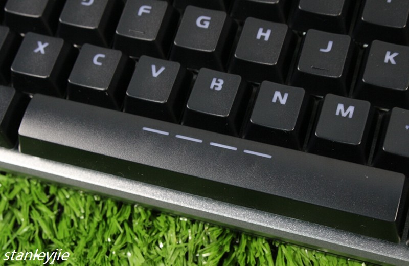 #航嘉特写# 二次侧滤波 600瓦模组电源日系一线电容确实很厚道