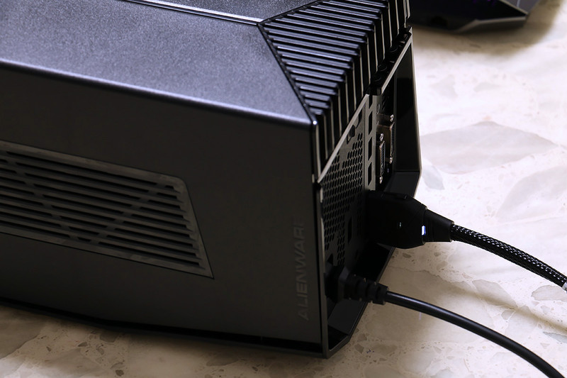 Duang一下就变强了，全新外星人Alienware 13游戏笔记本&外置显卡扩展坞深度评测！