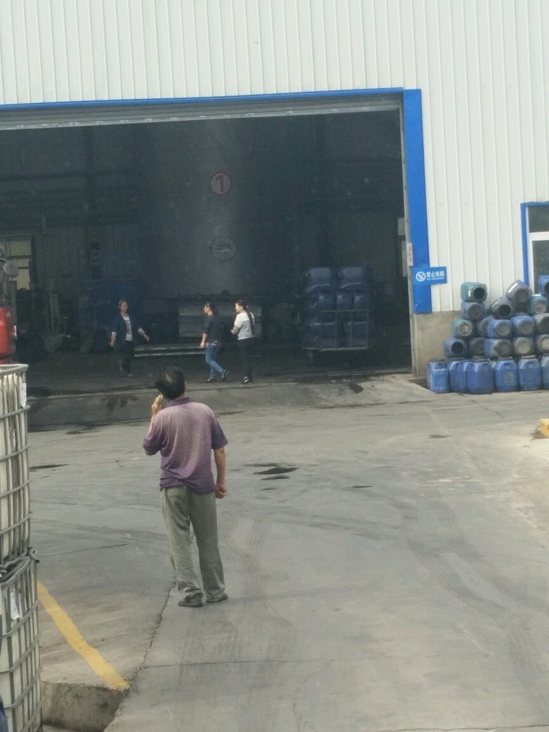 红火的化工厂？