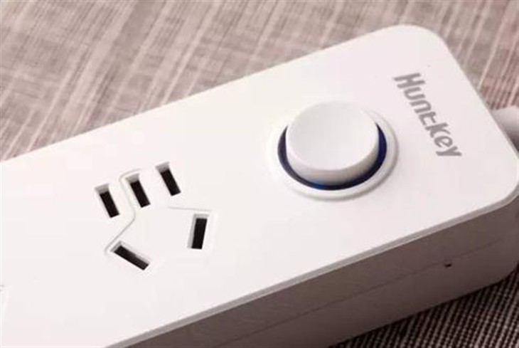 航嘉排插 颜值爆表的智能小U