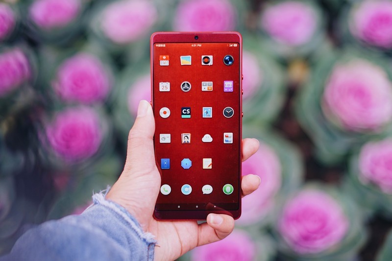 飞机上拍照总是手抖？坚果Pro 2的鸡头级防抖来拯救你