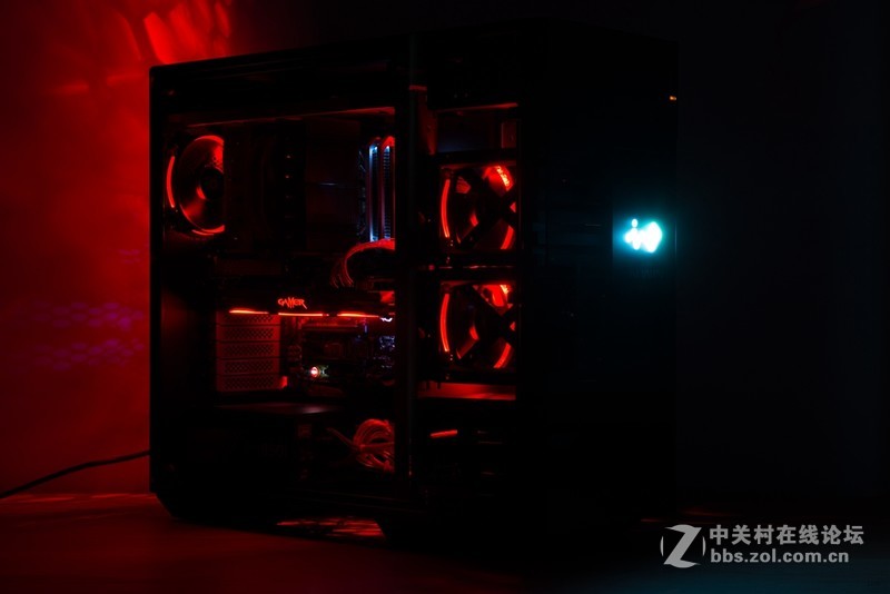 RGB灯效玩出范，TT Riing RGB 12cm 软件控制版3风扇套装开箱分享