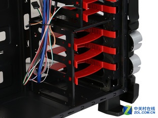 进击的加农炮 游戏悍将霸道1机箱内部结构设计