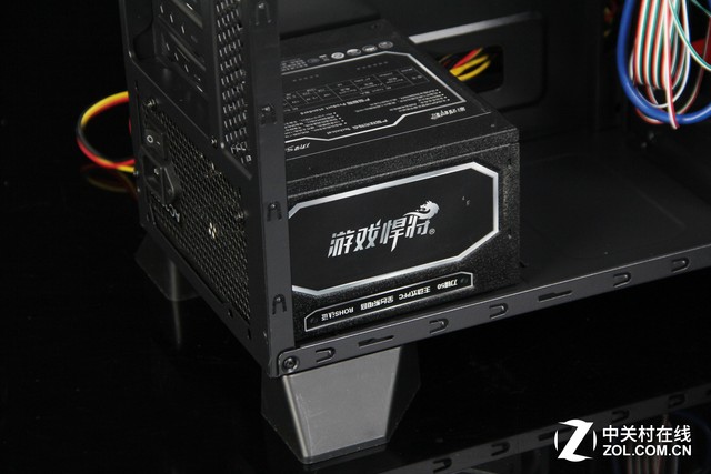 游戏悍将霸道1机箱装机体验1