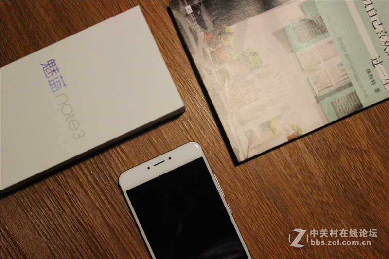 ＃快的漂亮，薄得持久＃魅蓝note3图赏：魅蓝当然很有魅力