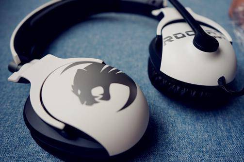 主播吃鸡听声辩位很牛逼?拥有这个耳机你也可以--德国冰豹Khan PRO耳机评测