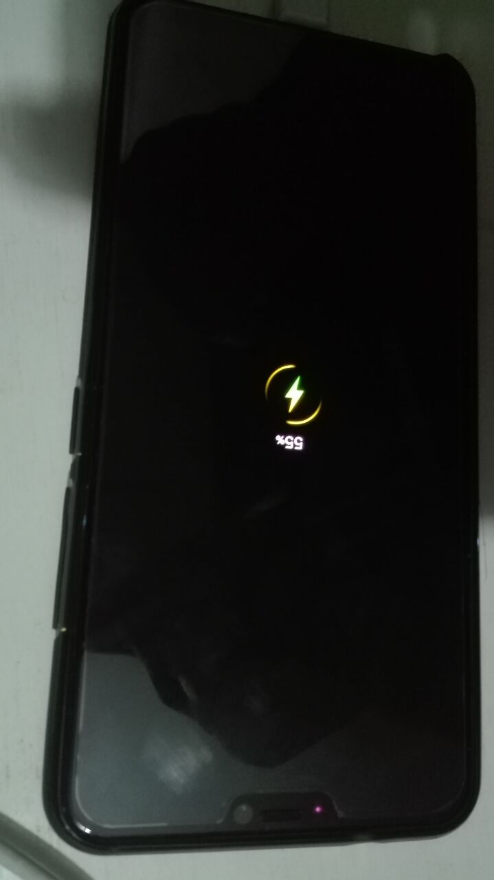 这个能关吗，充完电就灭了