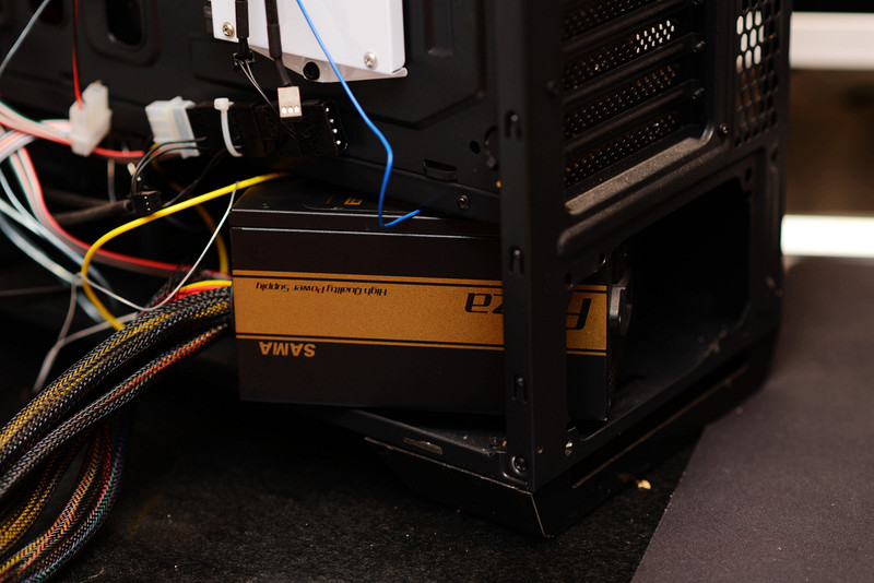 再秀下拉风的坦克水冷MOD，玩游戏超爽啊！