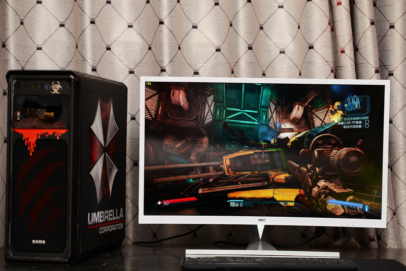 再秀下拉风的坦克水冷MOD，玩游戏超爽啊！