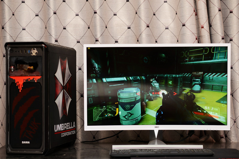 再秀下拉风的坦克水冷MOD，玩游戏超爽啊！