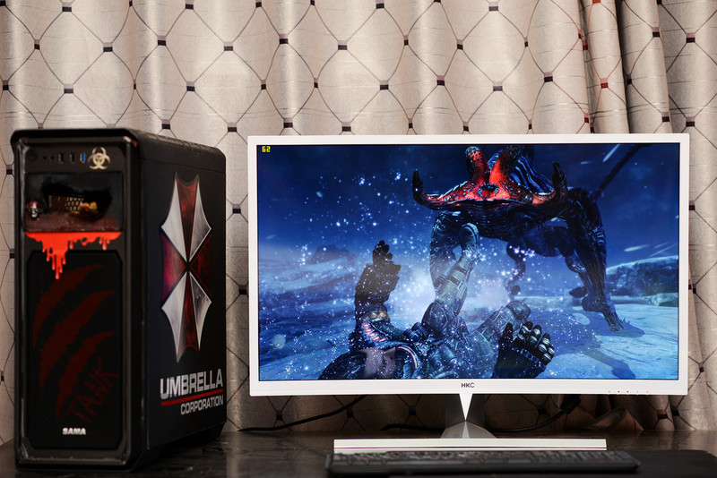 再秀下拉风的坦克水冷MOD，玩游戏超爽啊！