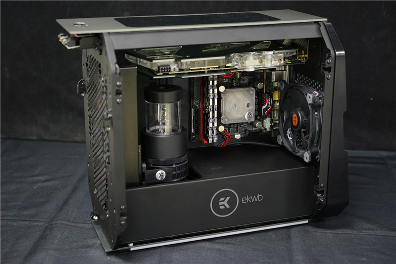 「Z玩主」从零开始的分体水冷主机装机作业