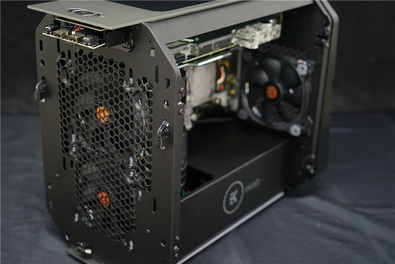 「Z玩主」从零开始的分体水冷主机装机作业