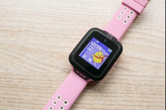 #小手表 守护大安全#不仅是一款智能通话手表，还是一份关爱与守护——优学派uw5