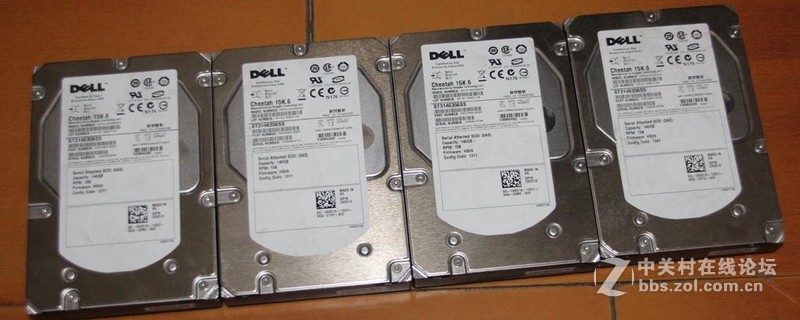 出非编一套和SAS盘4块