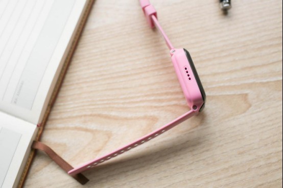 #小手表 守护大安全#不仅是一款智能通话手表，还是一份关爱与守护——优学派uw5