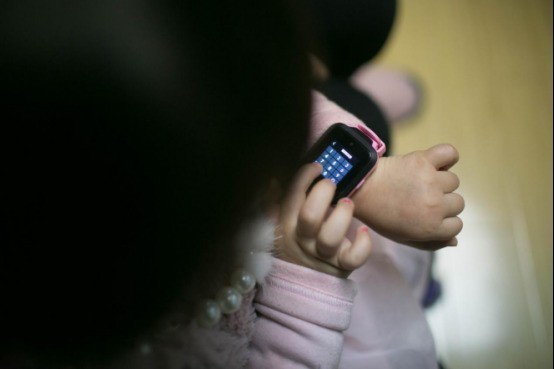 #小手表 守护大安全#不仅是一款智能通话手表，还是一份关爱与守护——优学派uw5