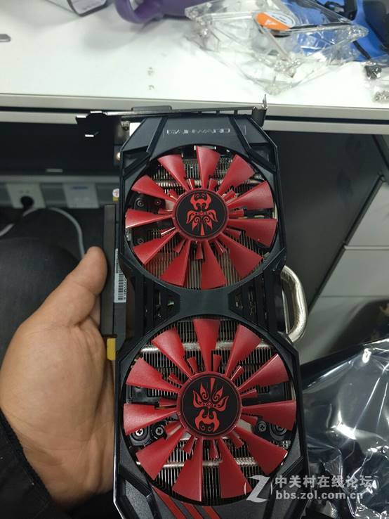飙车哪家强？元旦入新卡：耕升GTX1060 6G烈风开箱上机