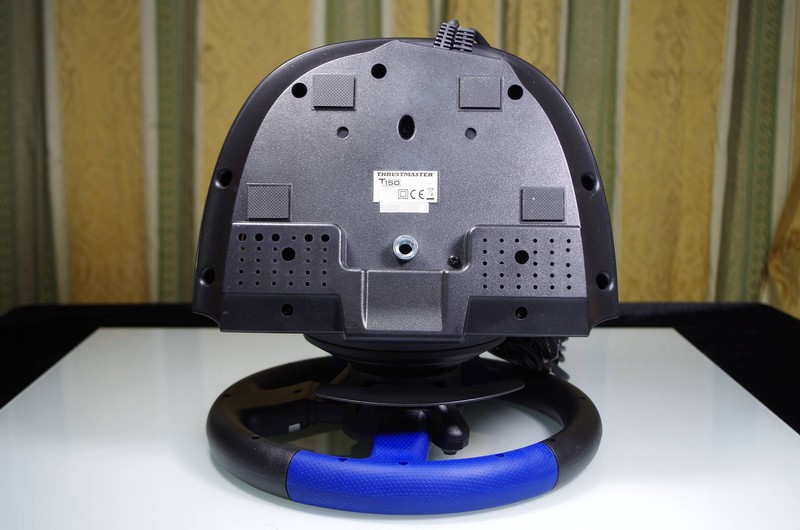 立体盲的我，在虚拟世界里第一次把握方向盘