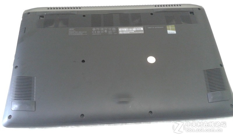 卖了-------超薄款游戏机，4个喇叭，游戏本