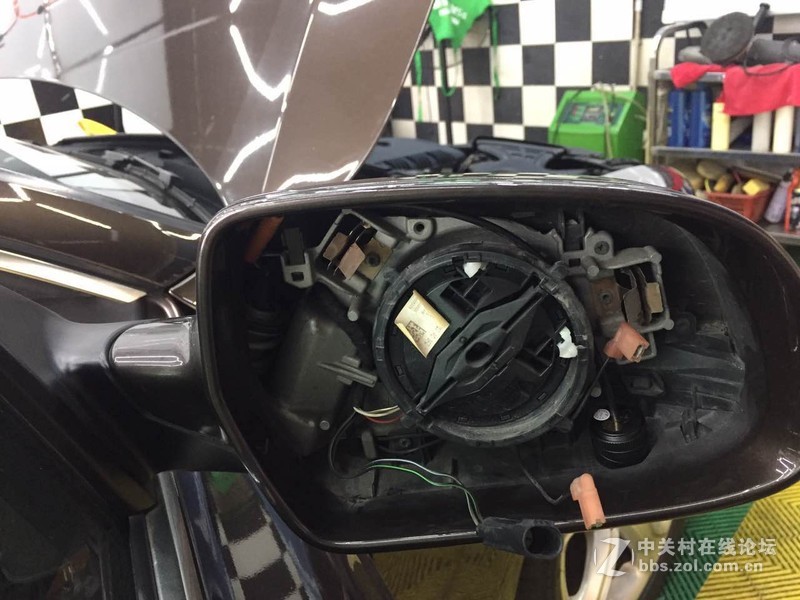 这下安心多了，我的车子已经安装了超清的360°全景行车记录仪