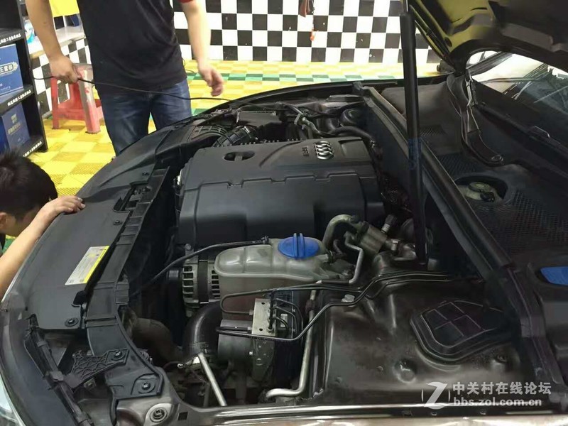 这下安心多了，我的车子已经安装了超清的360°全景行车记录仪