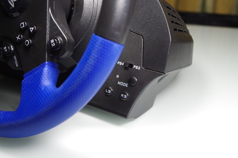 立体盲的我，在虚拟世界里第一次把握方向盘