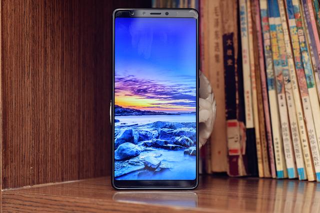 当潮流撞上科技，360手机 N7 Pro果然成了一股清流