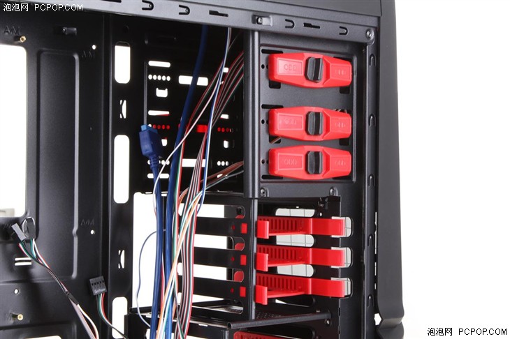 游戏悍将霸道1黑装机箱构造赏析!!