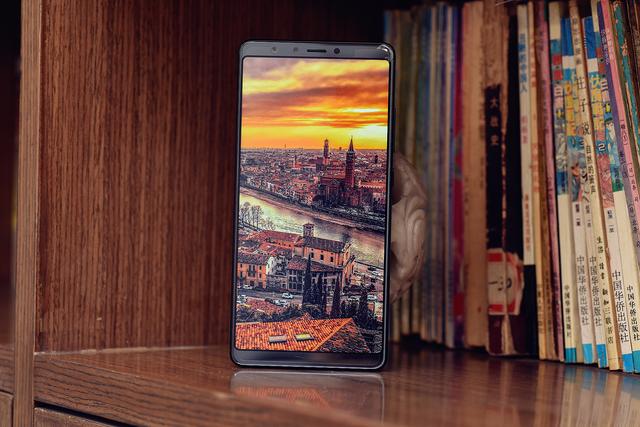 当潮流撞上科技，360手机 N7 Pro果然成了一股清流