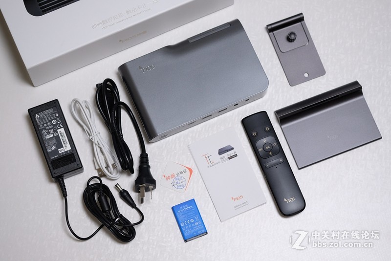 ＃白墙秒变电子白板＃便携轻巧高颜值，神画TT-P触控投影外观篇