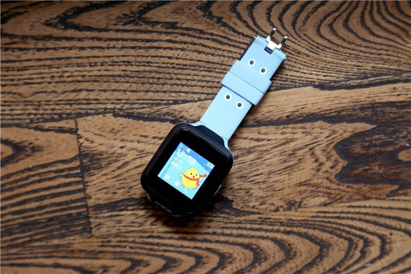 #小手表 守护大安全# 孩子喜欢，家长放心，优学派电话手表UW5的确是个不错的选择