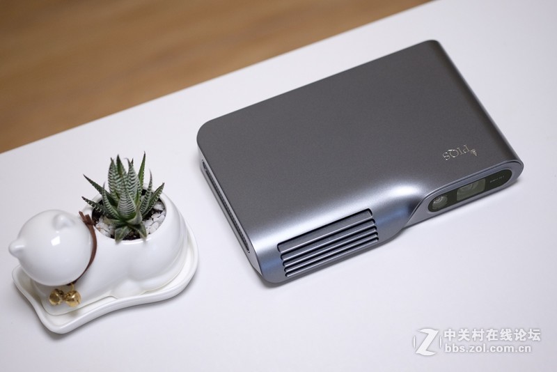 ＃白墙秒变电子白板＃便携轻巧高颜值，神画TT-P触控投影外观篇