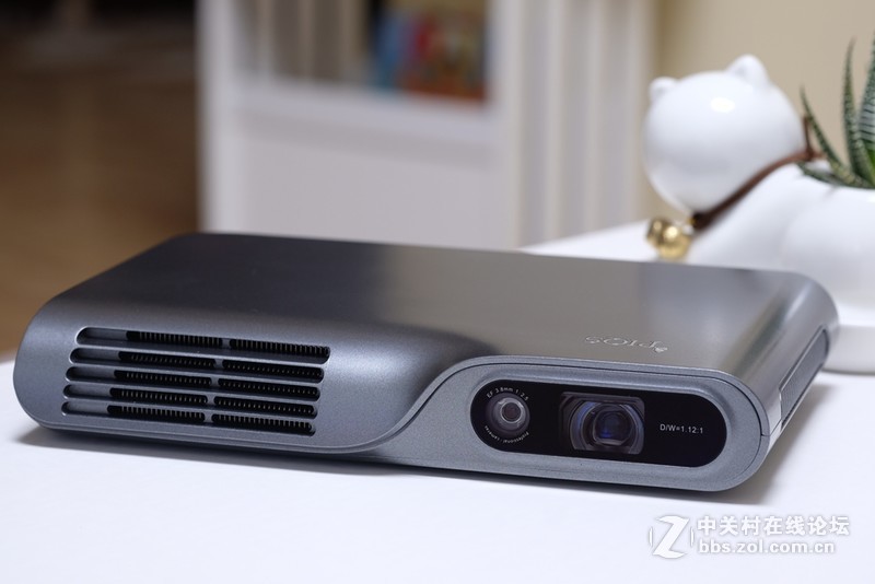 ＃白墙秒变电子白板＃便携轻巧高颜值，神画TT-P触控投影外观篇