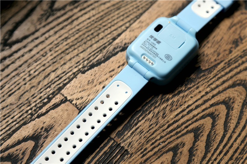 #小手表 守护大安全# 孩子喜欢，家长放心，优学派电话手表UW5的确是个不错的选择