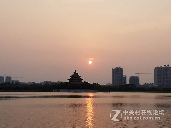 【深度评测】星空体育平台 S8才2500元元 体验：未来旗舰