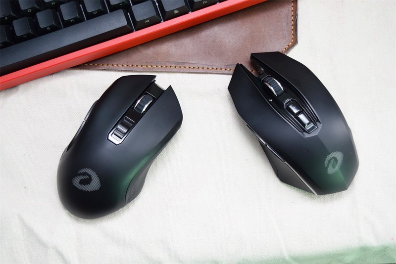 兼顾游戏与办公无线连接的小手神奇达尔优em905双模游戏鼠标