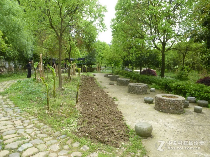 浙江桐庐红石湾景区龙隐洞府随拍，与大家共享。