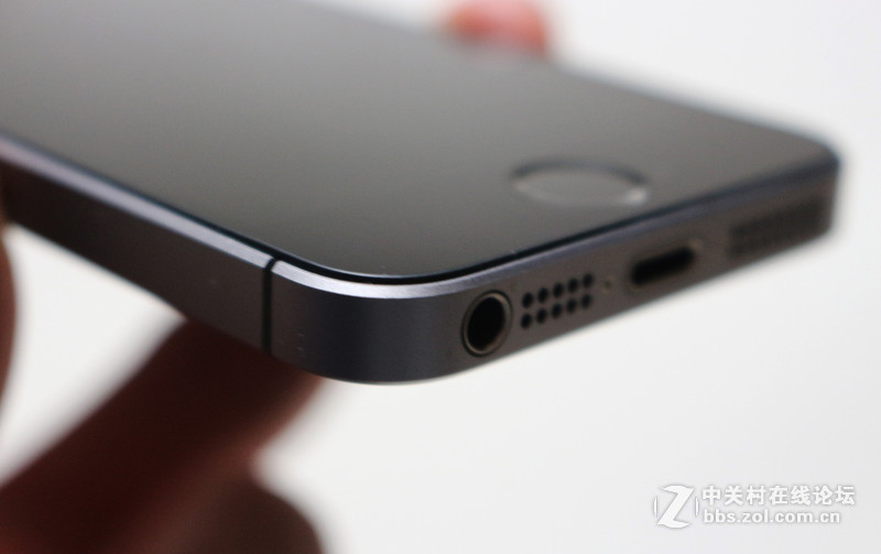 回归原始，你是否是一只披着假外壳的“狼”？——iPhone SE试玩评测