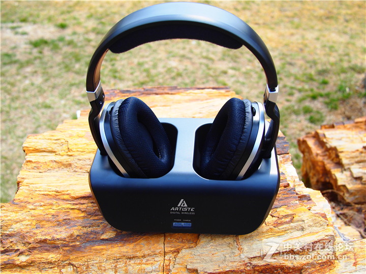 距离不是问题 打扰不再存在—雅天无线电视耳机ADH300