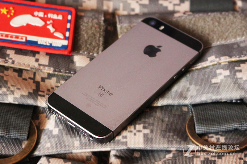 回归原始，你是否是一只披着假外壳的“狼”？——iPhone SE试玩评测